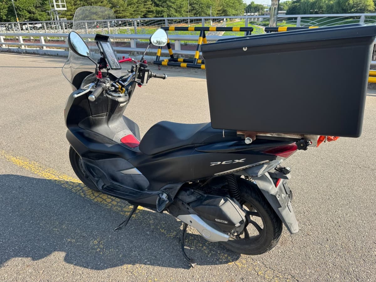 혼다 PCX 125 more