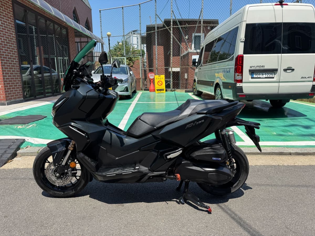 혼다 ADV 350 5