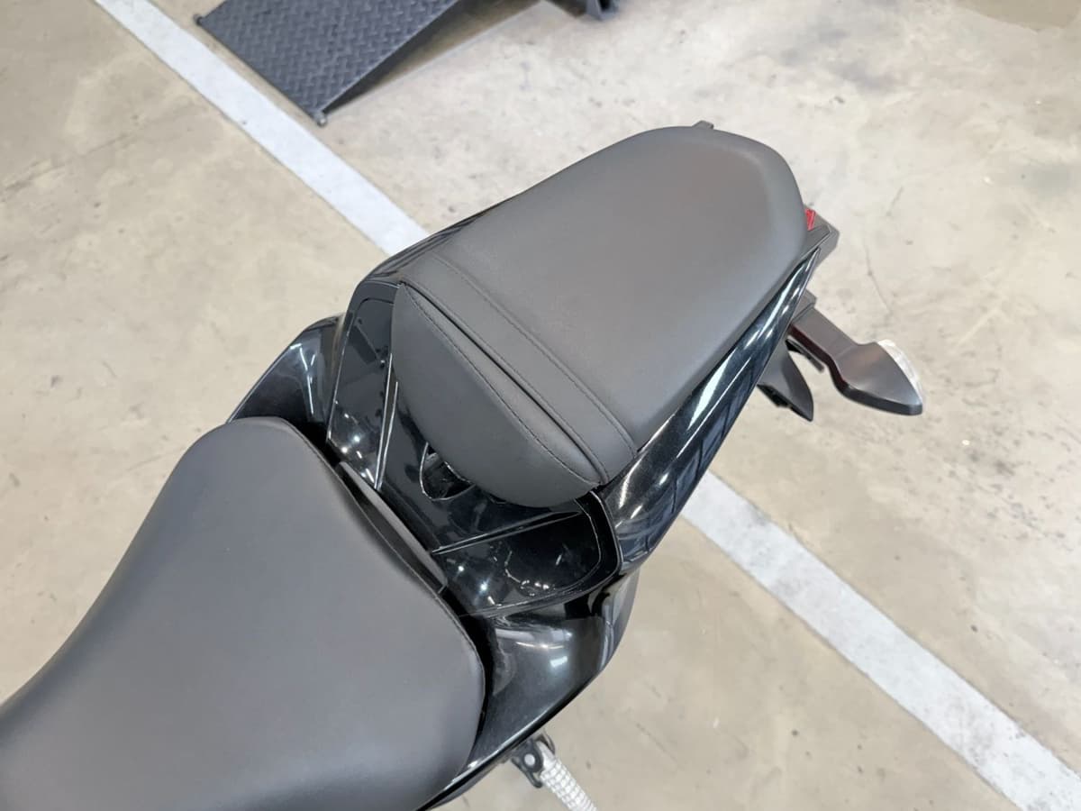 스즈키 GSX S 125 11