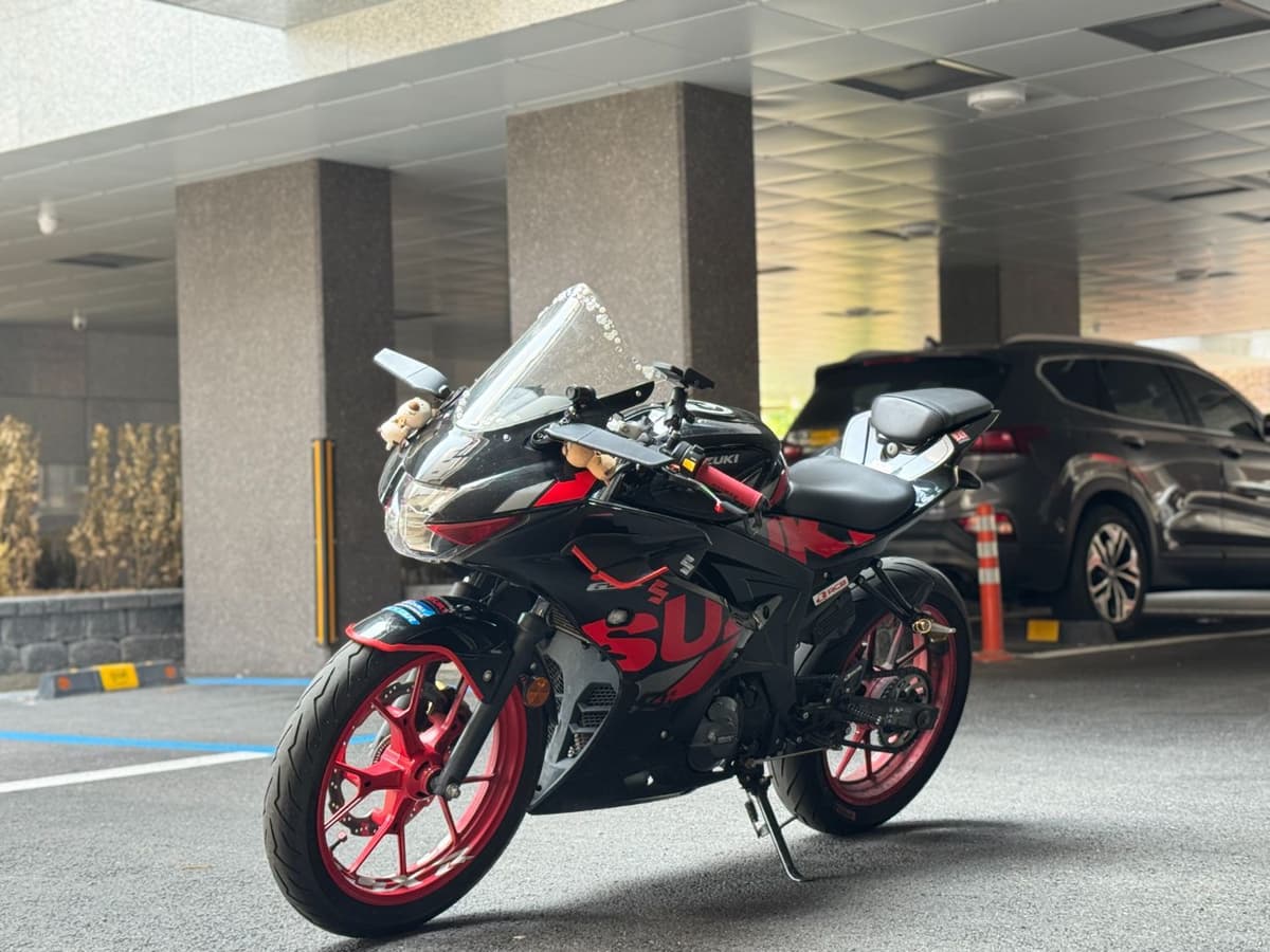 스즈키 GSX R 125 ABS 2