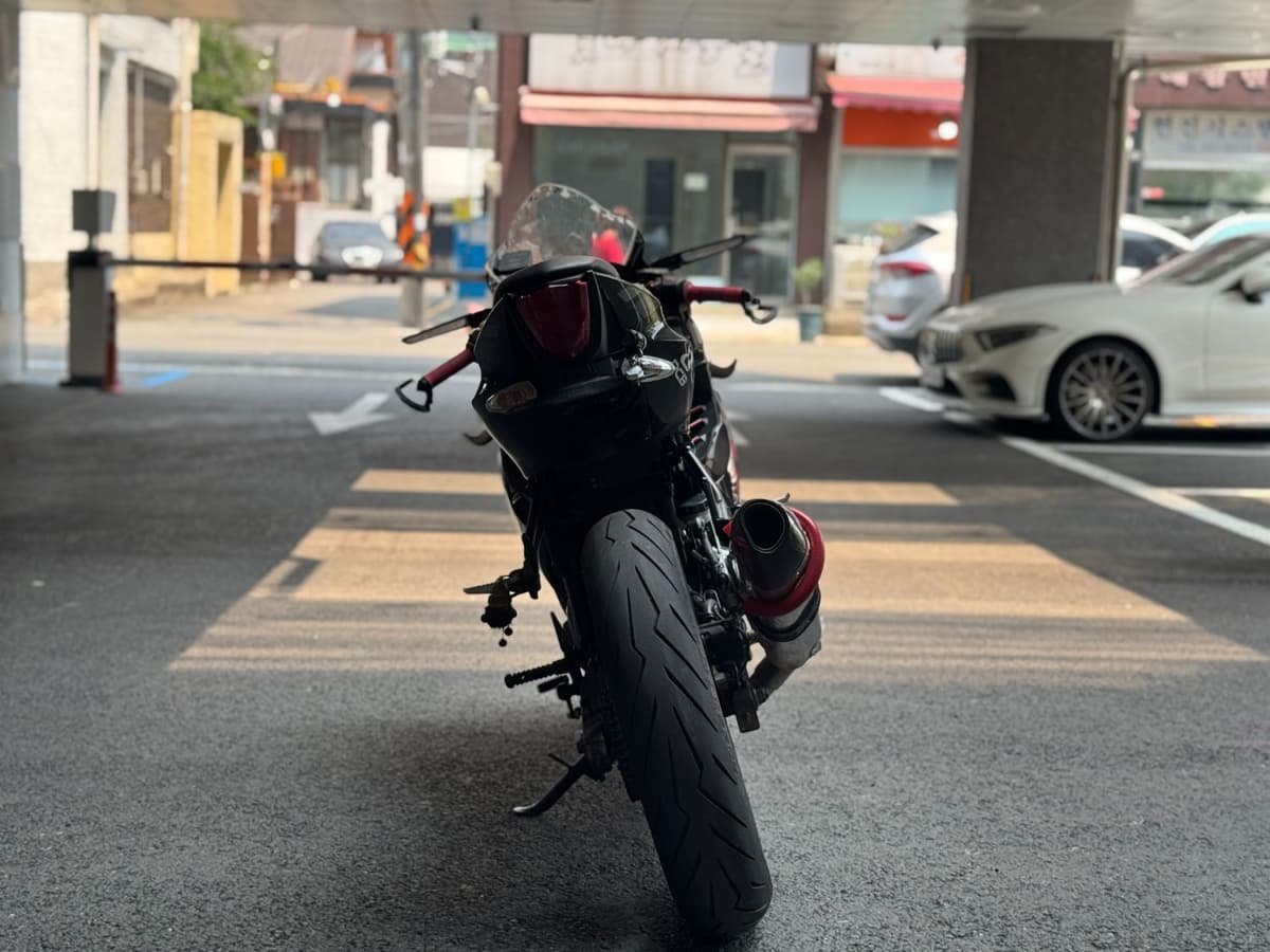 스즈키 GSX R 125 ABS 4