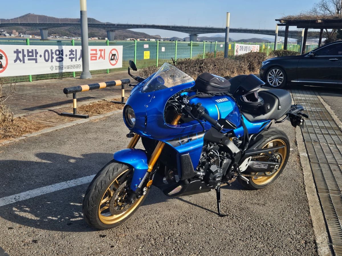 야마하 XSR 900 1