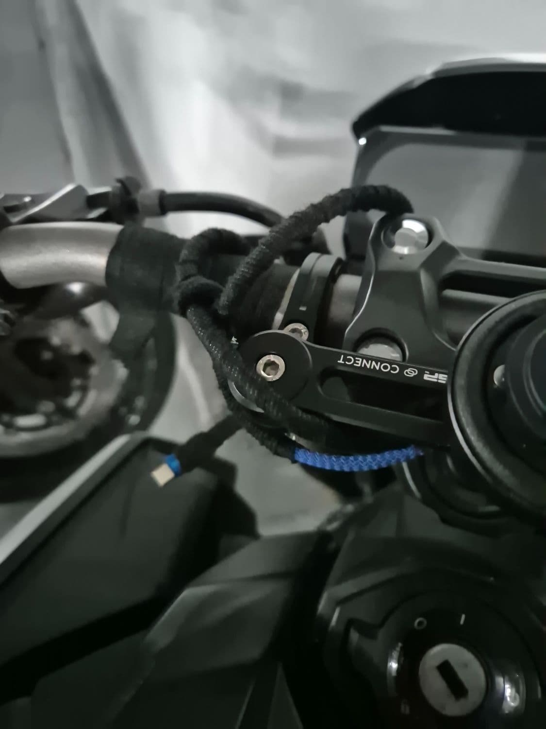 혼다 CB 650 R 4