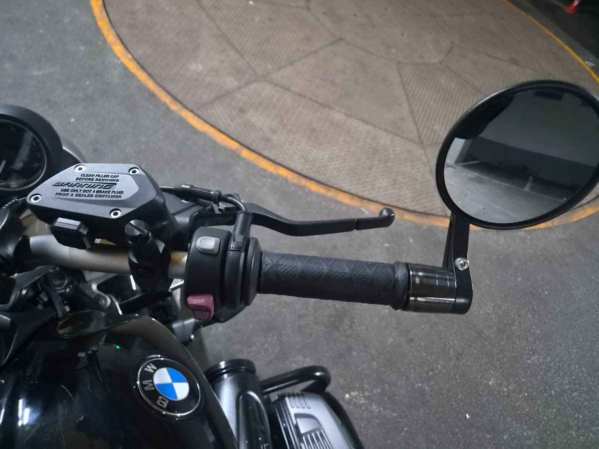 BMW R nine T  2