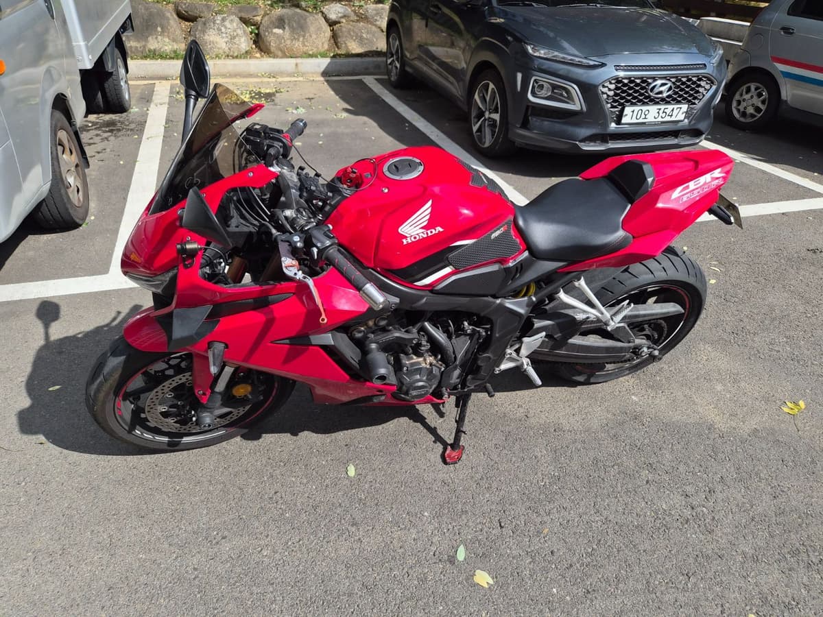 혼다 CBR 650 R MT 5