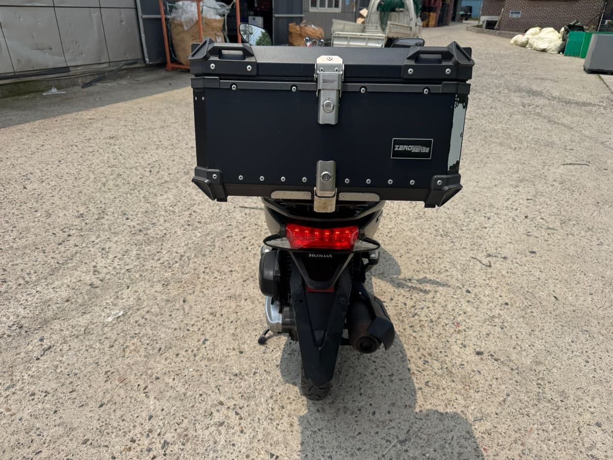 혼다 PCX 125 7