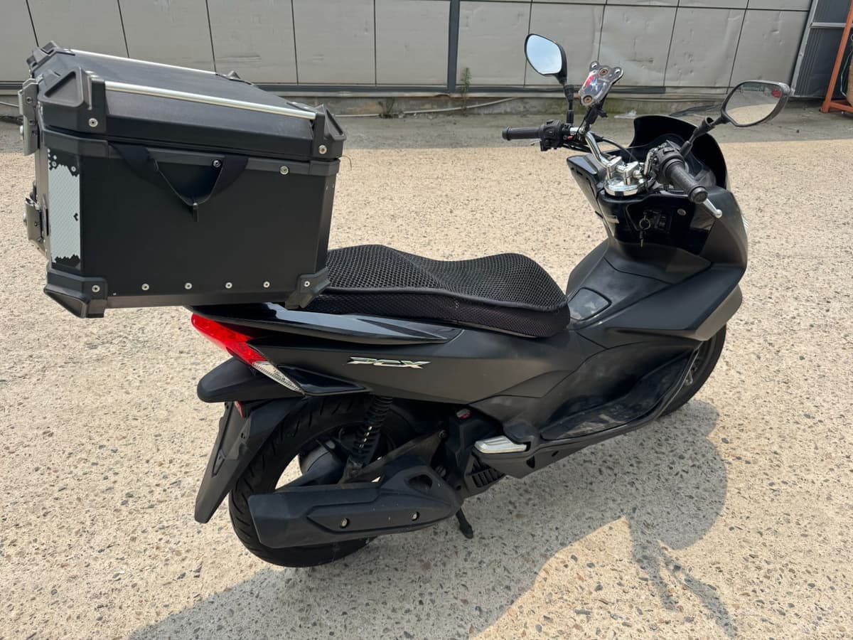 혼다 PCX 125 8