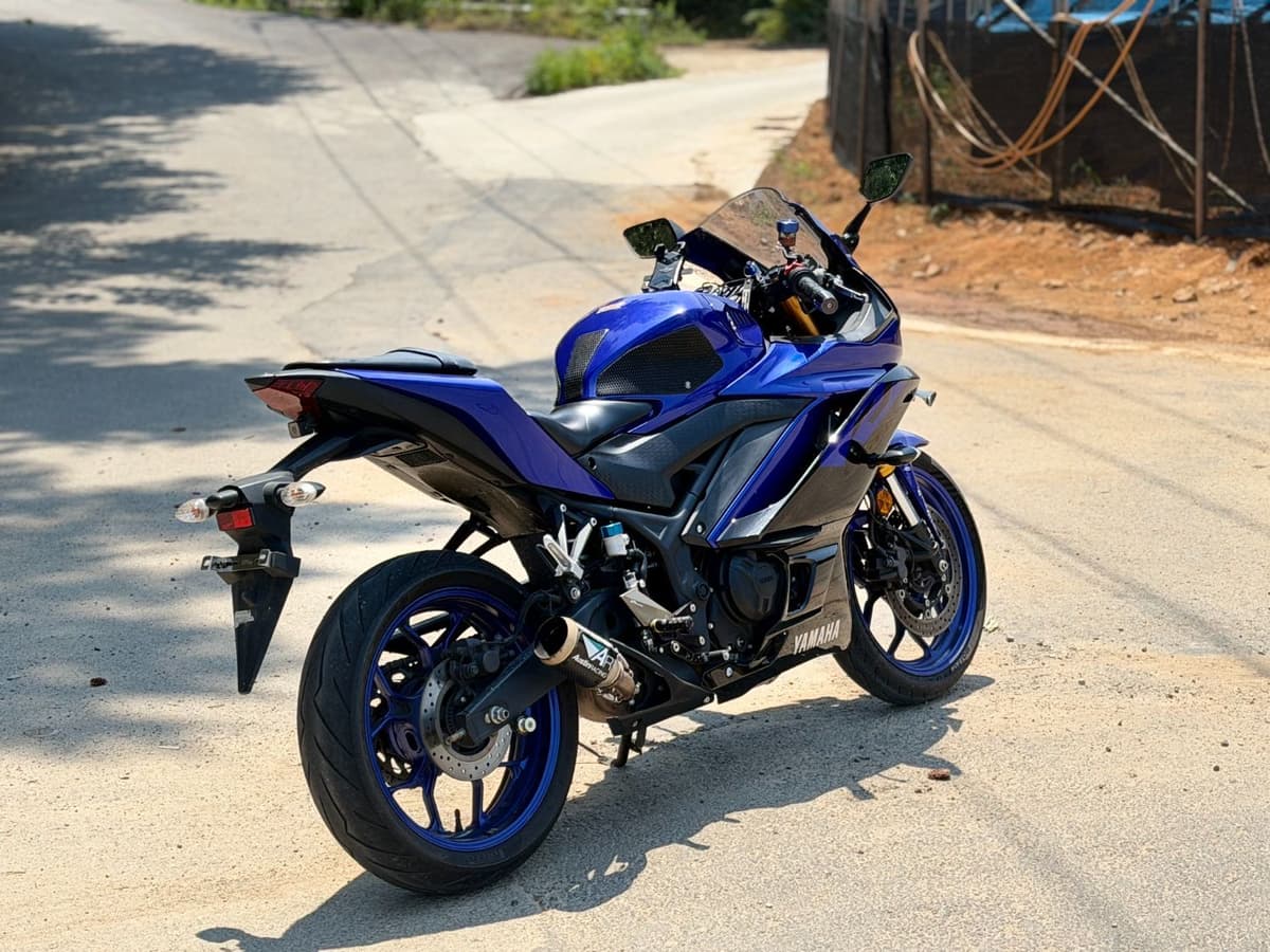 야마하 YZF R3 more