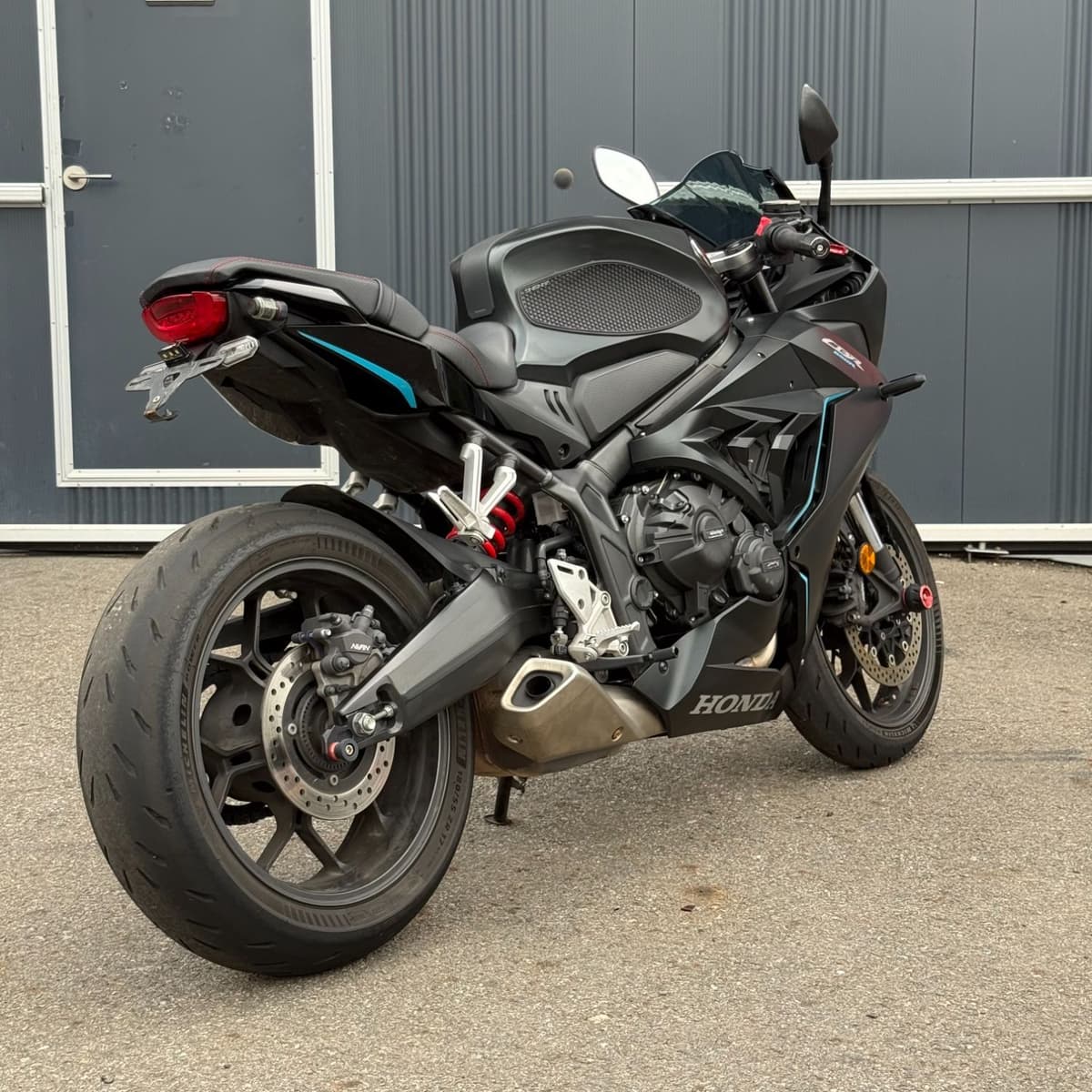 혼다 CBR 650 R MT 6