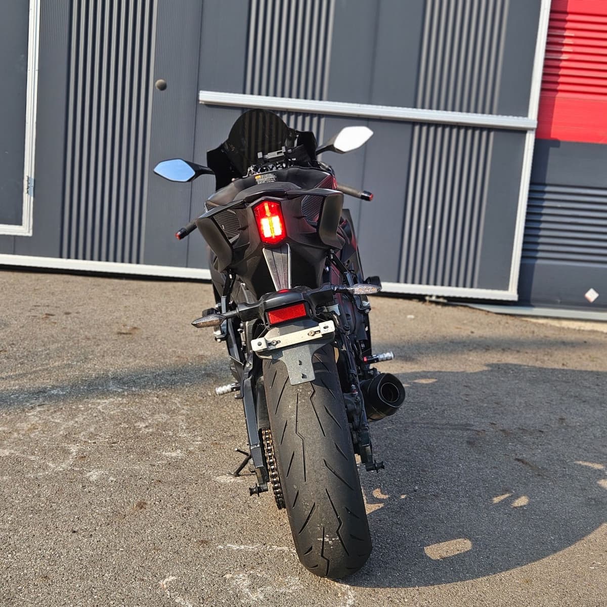 야마하 YZF 600 R 8