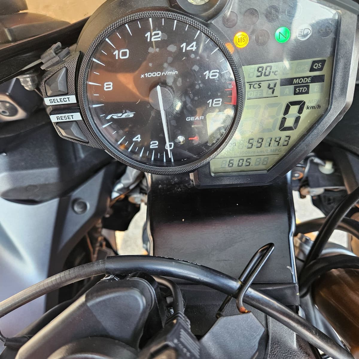 야마하 YZF 600 R 10