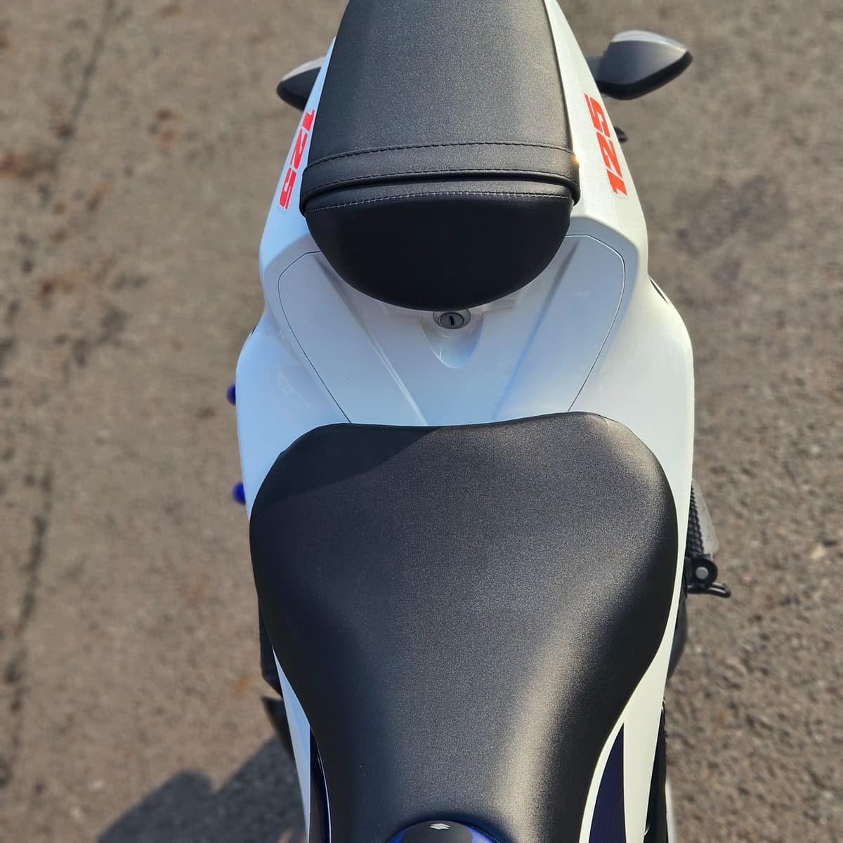 스즈키 GSX R 125 ABS 9