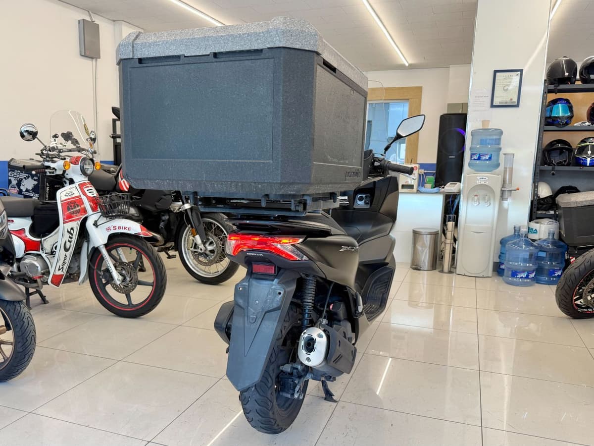 혼다 PCX 125 6
