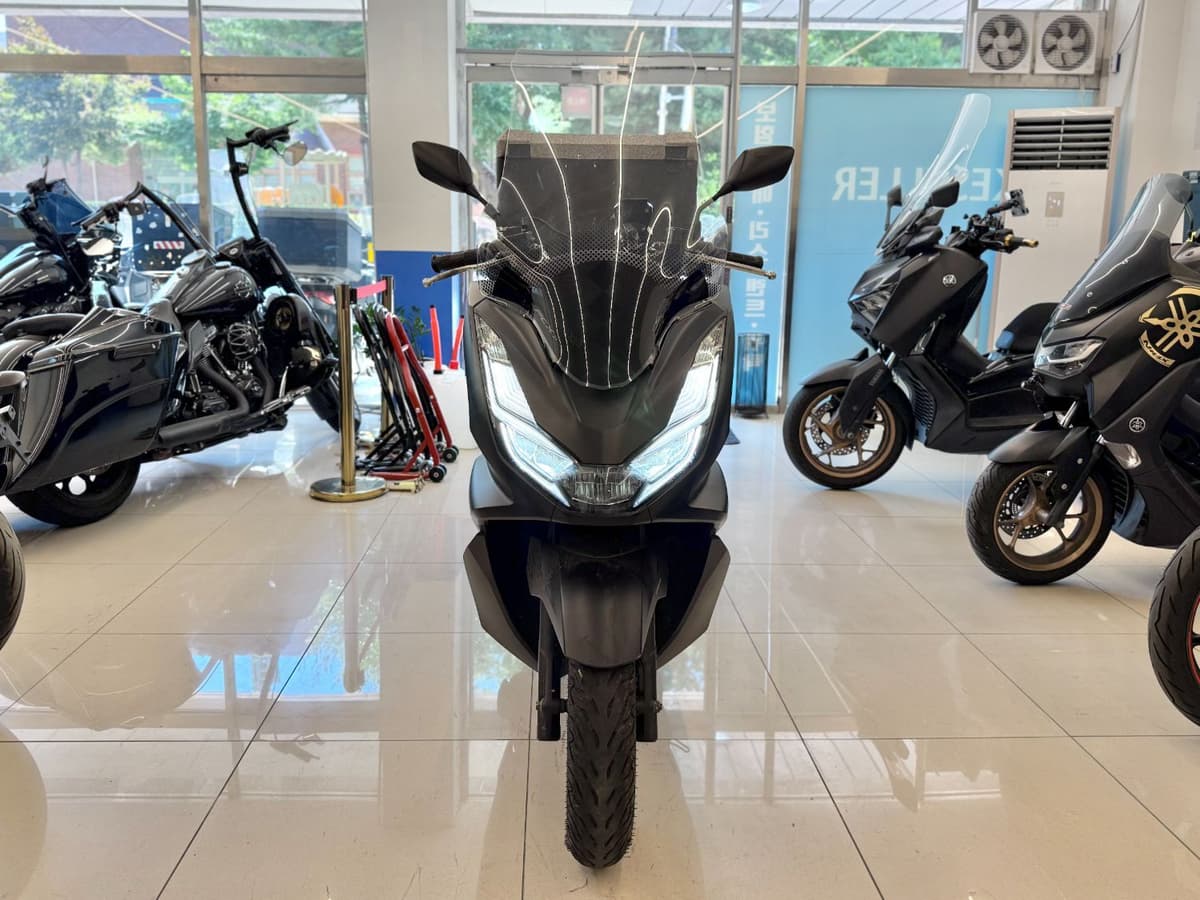 혼다 PCX 125 1