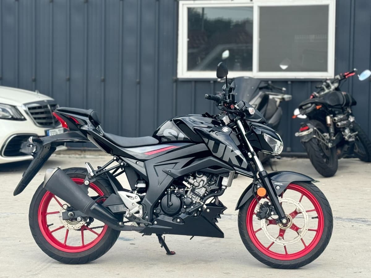 스즈키 GSX S 125 4