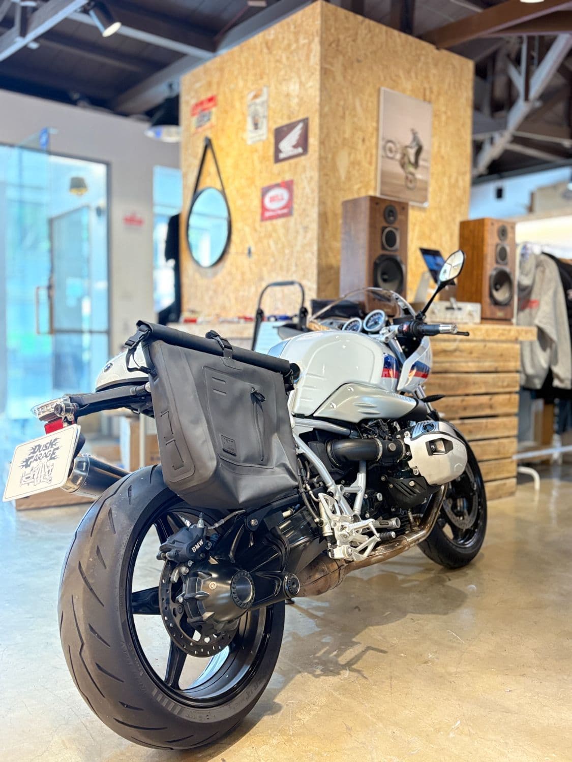 BMW R nine T 레이서 5