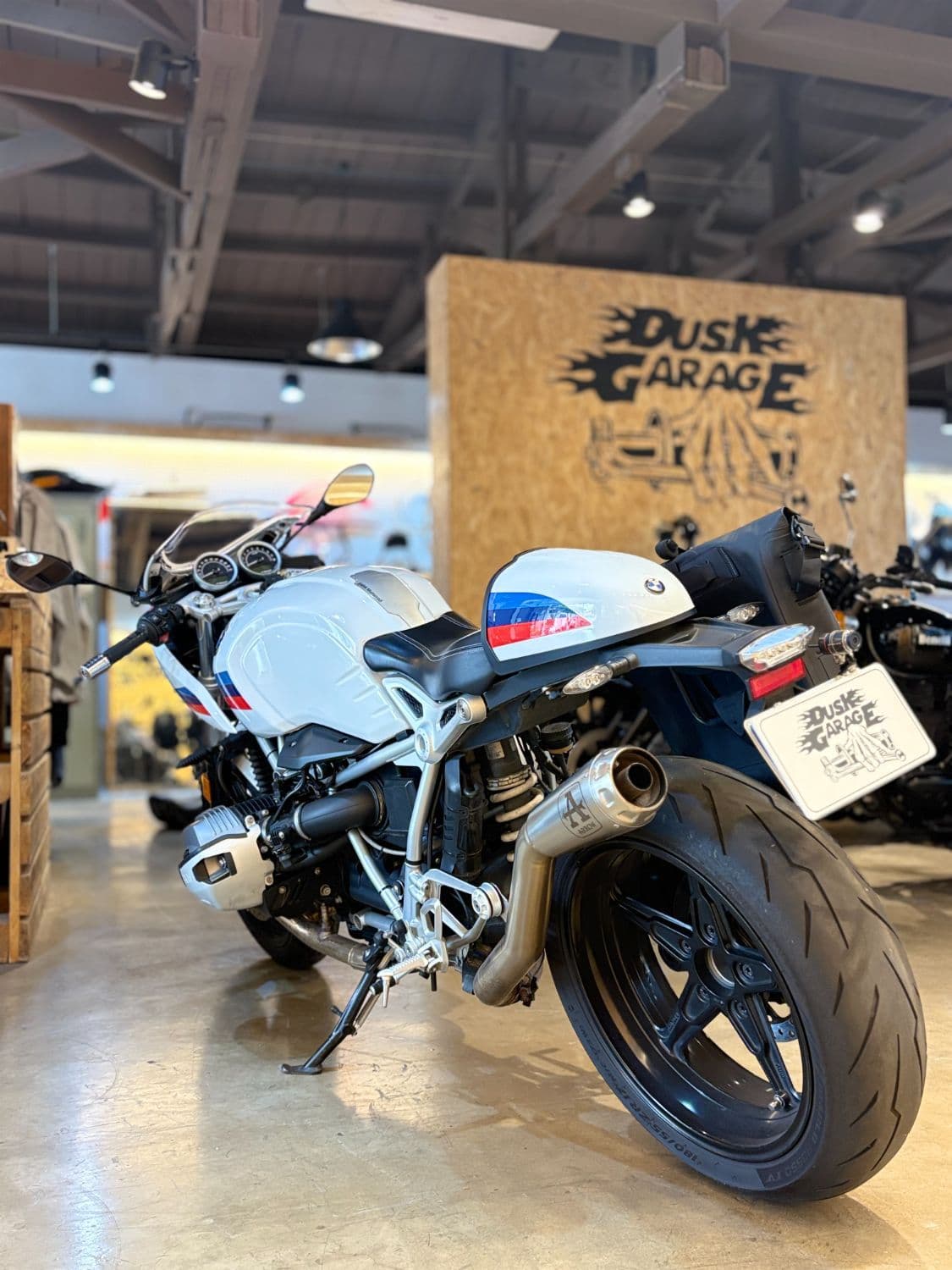 BMW R nine T 레이서 6