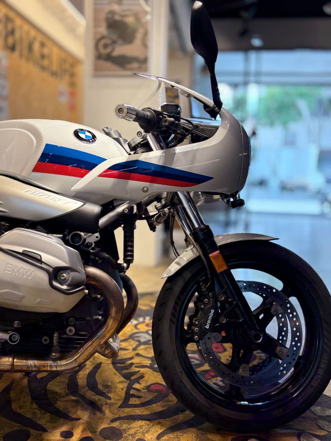 BMW R nine T 레이서 7