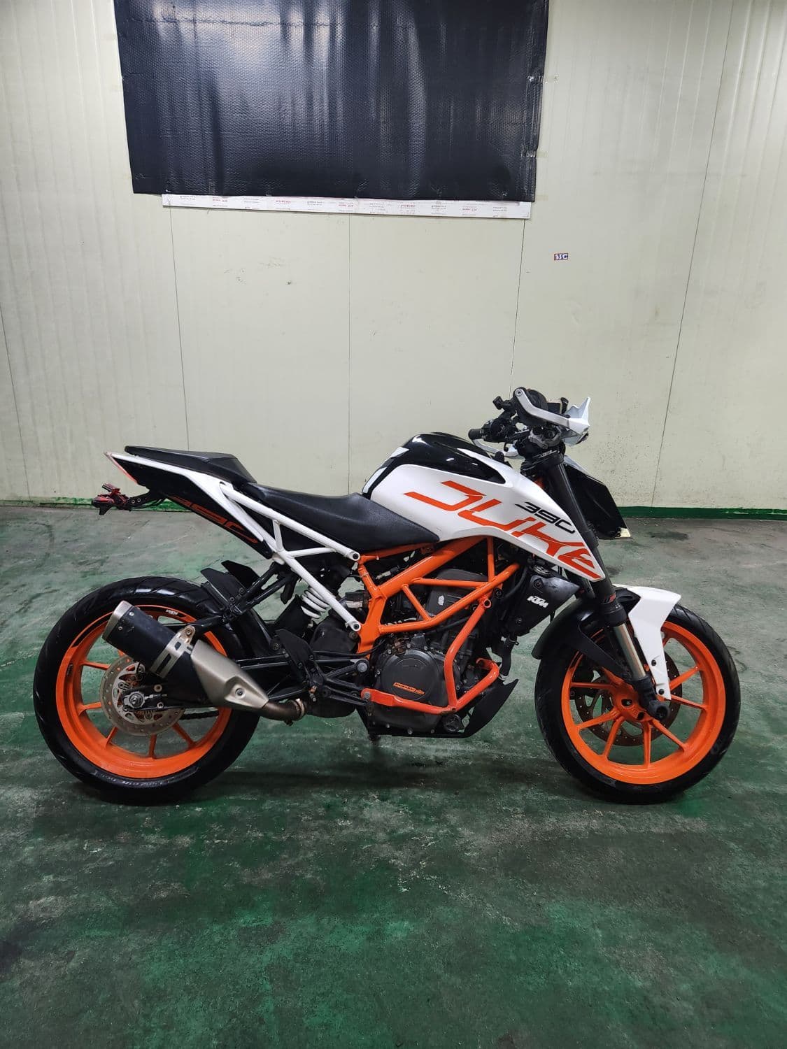 KTM 390 듀크 2