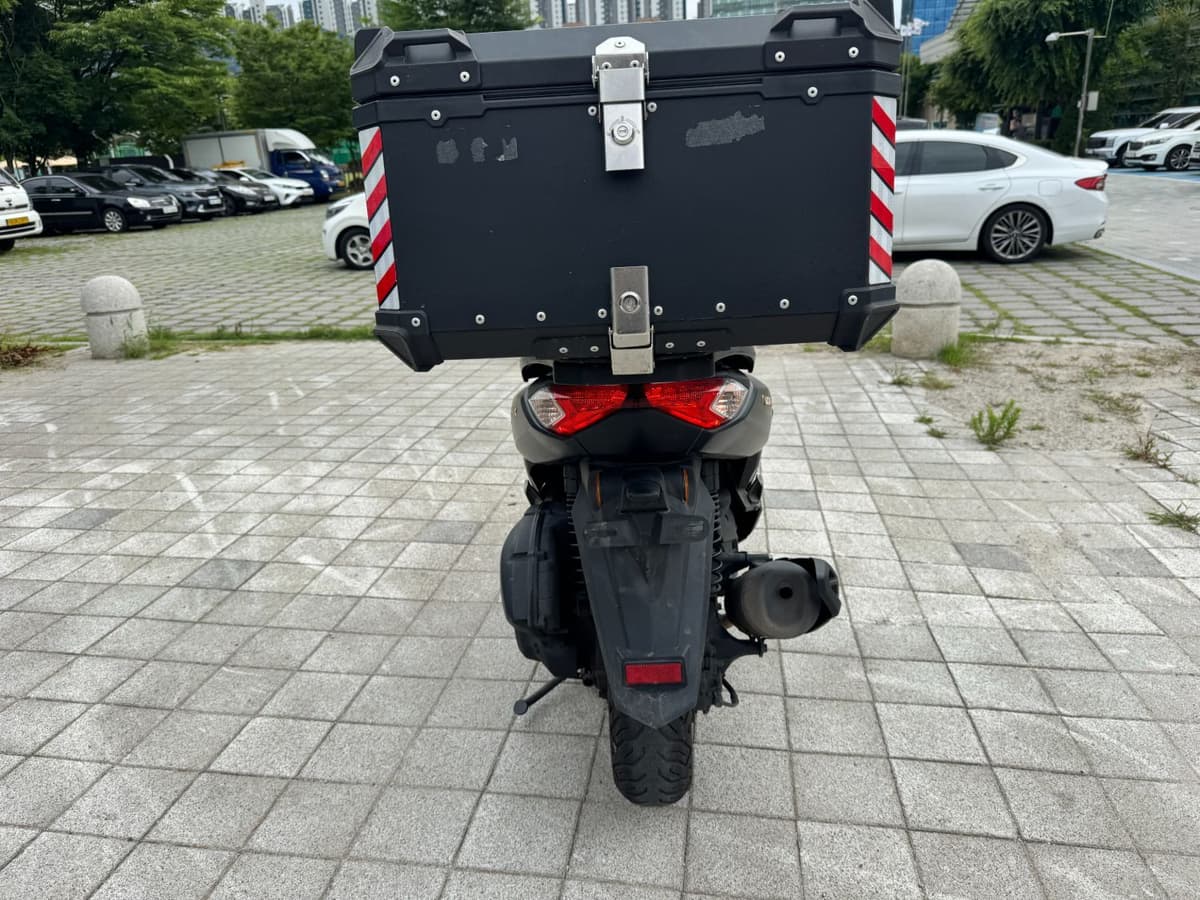 야마하 NMAX 125 7