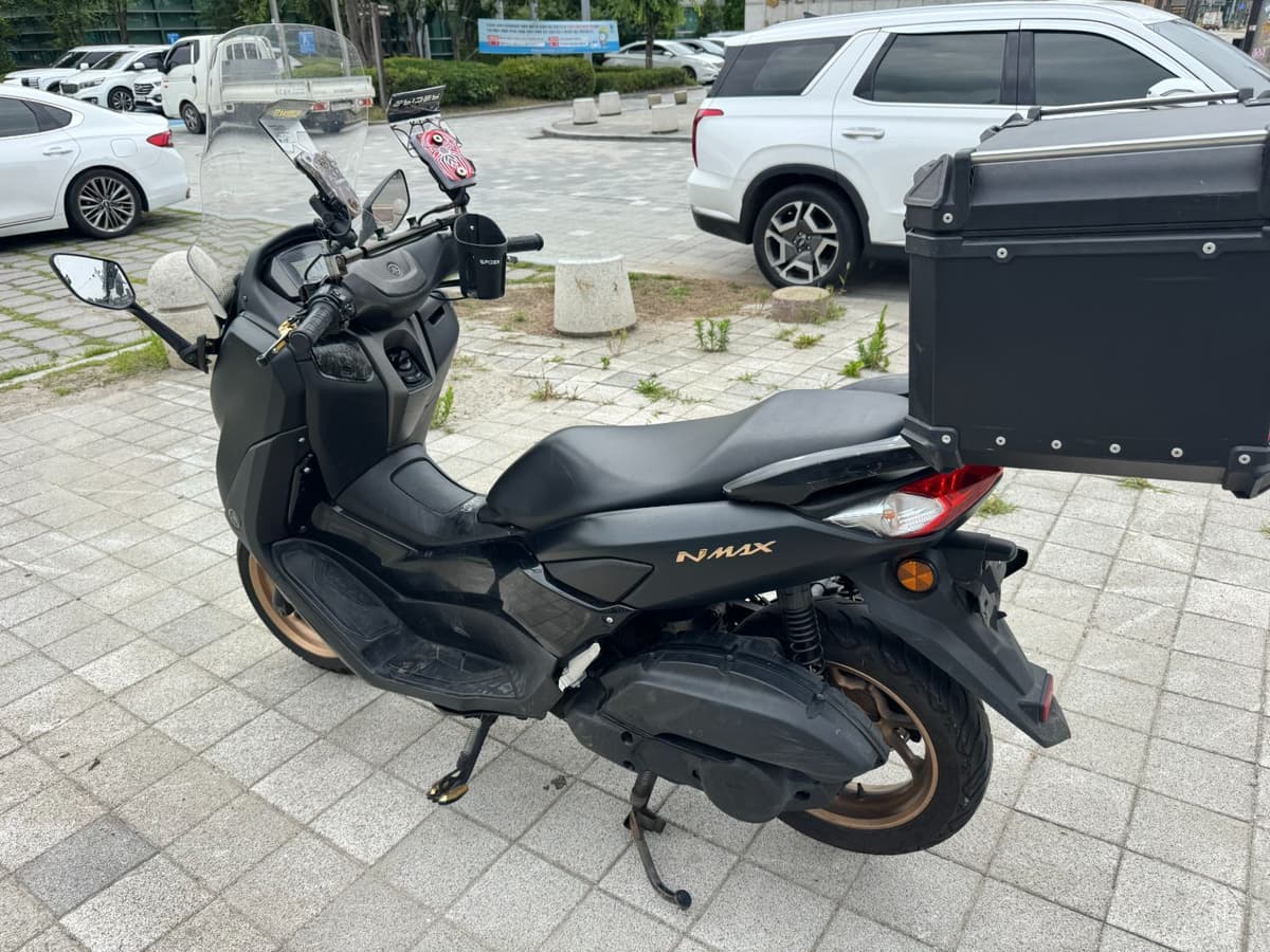 야마하 NMAX 125 8