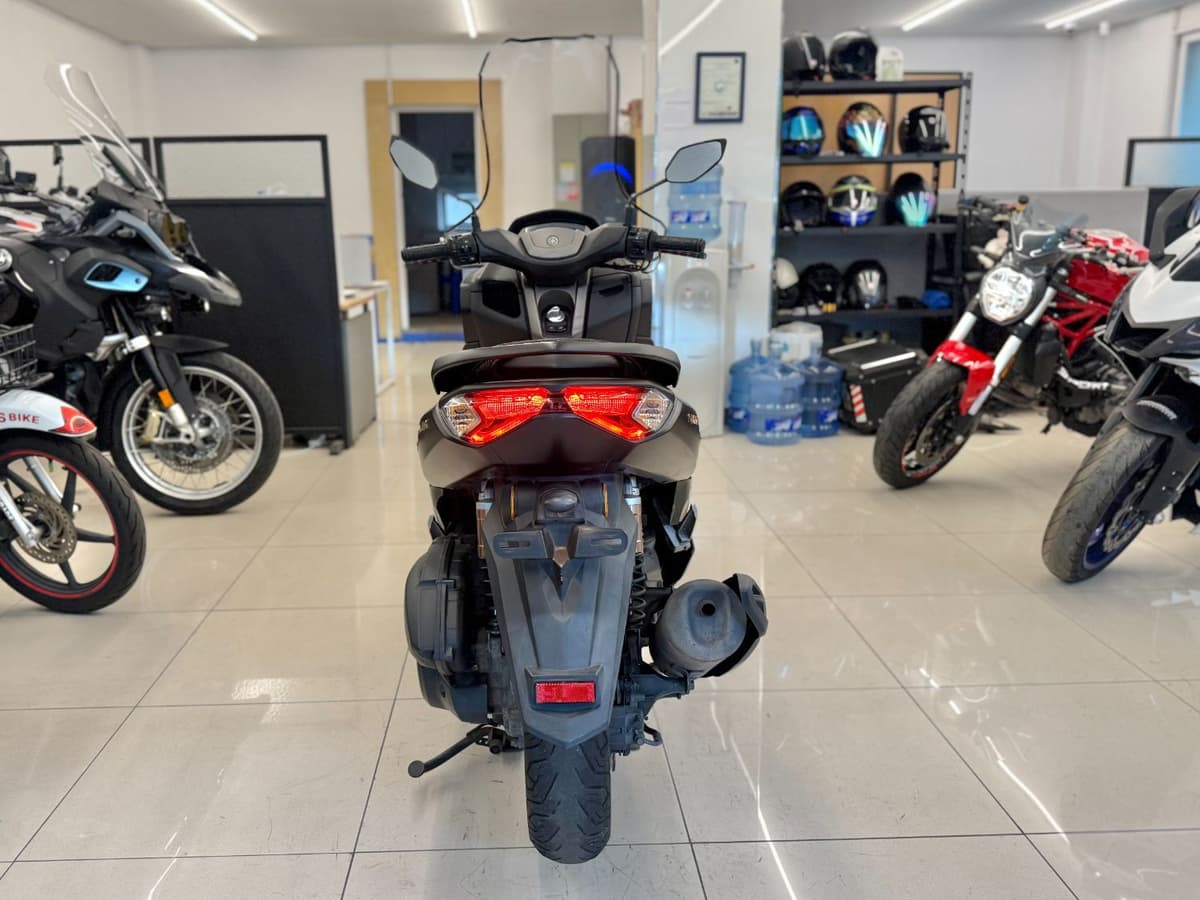 야마하 NMAX 125 4