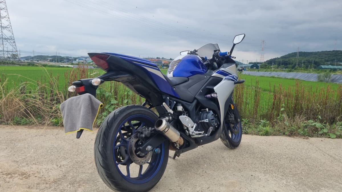 야마하 YZF R3 7