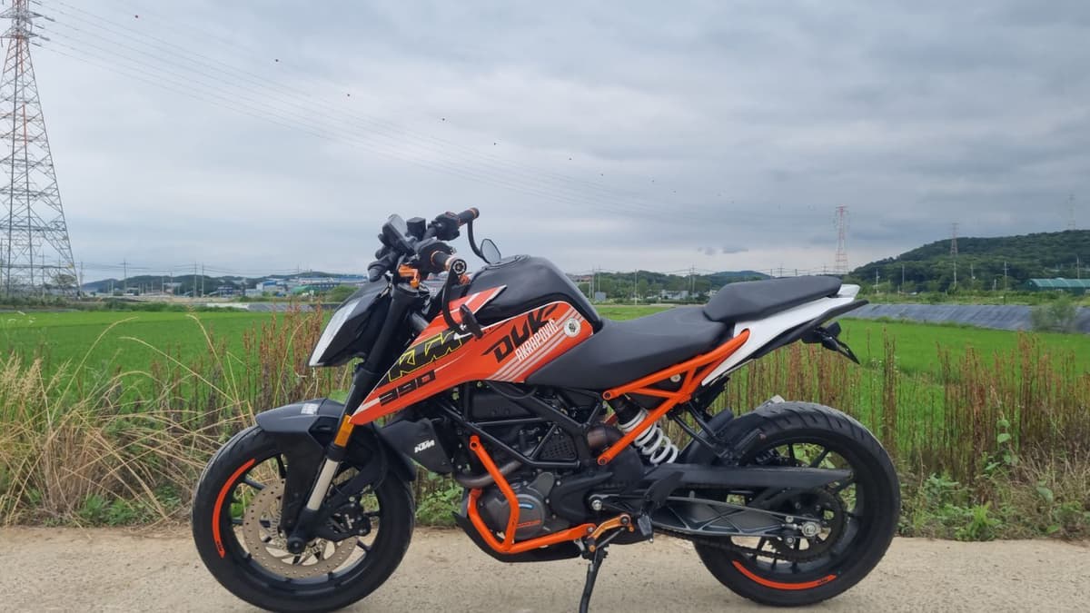 KTM 125 듀크 4