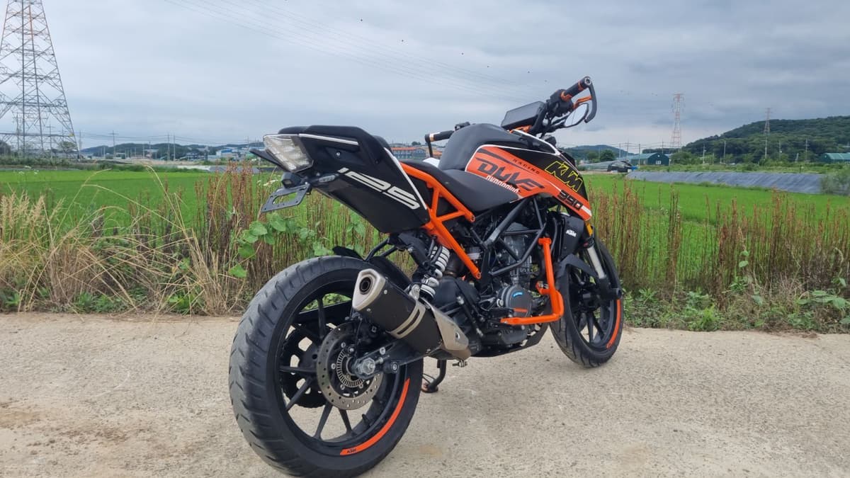 KTM 125 듀크 7