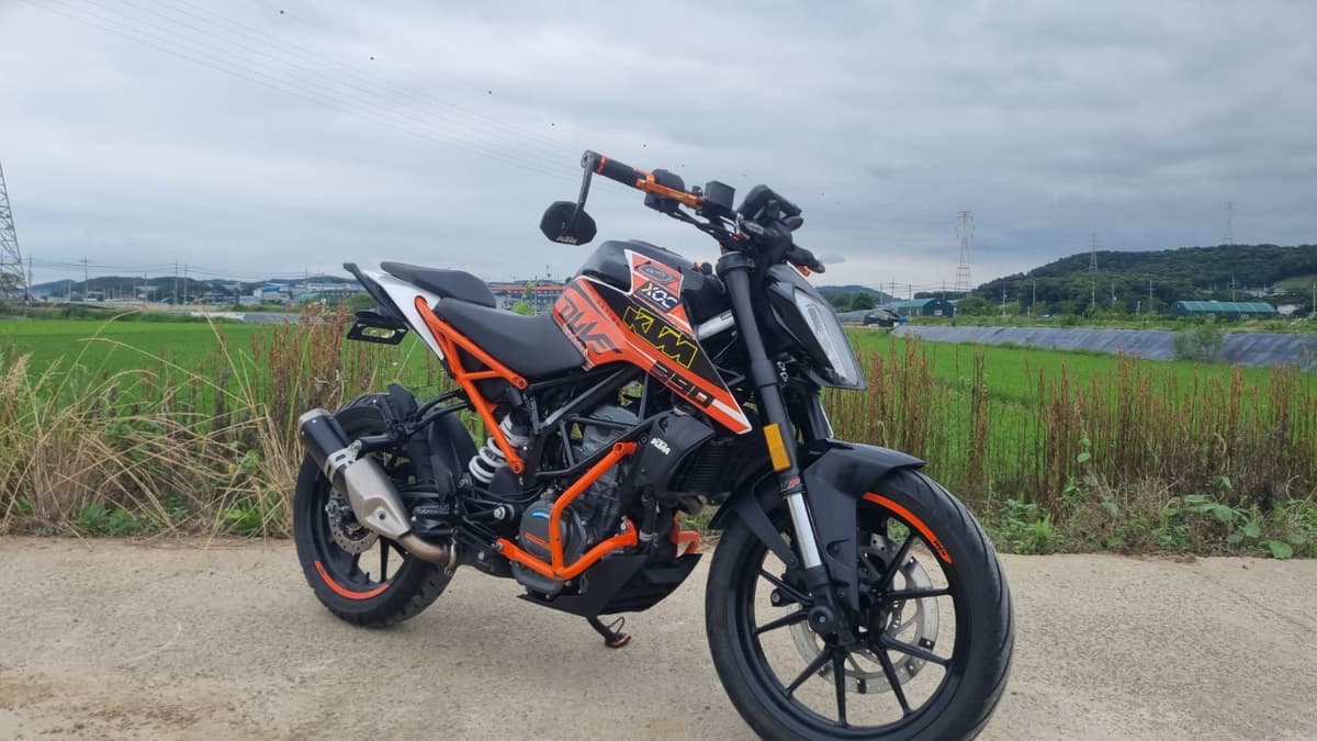 KTM 125 듀크 1