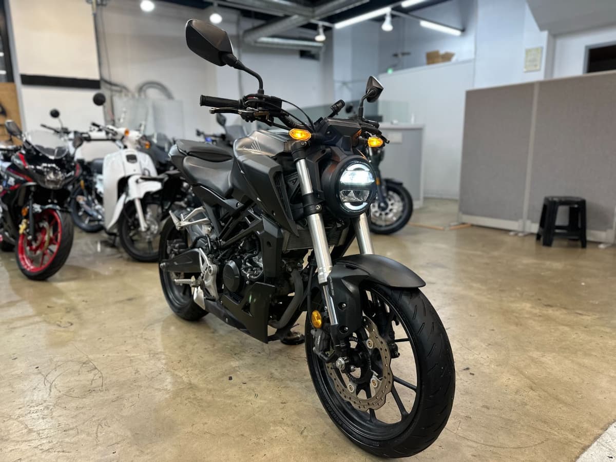 혼다 CB 125 R 4