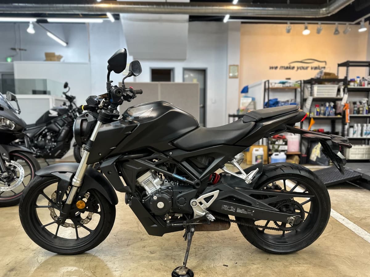 혼다 CB 125 R 6