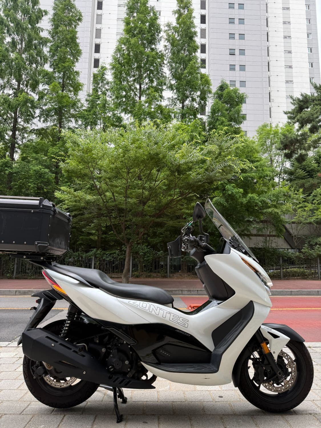 존테스 350 D 4