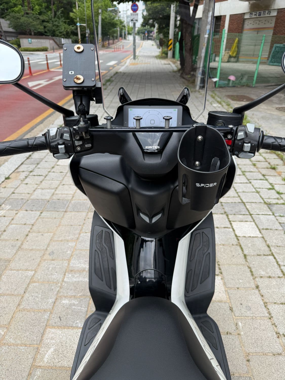 존테스 350 D 9