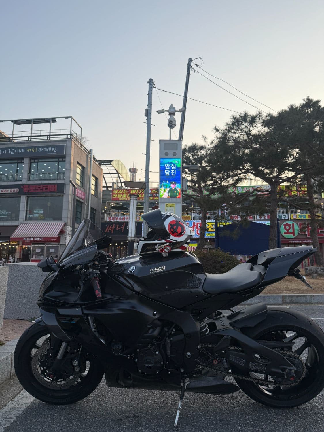야마하 YZF R1 2