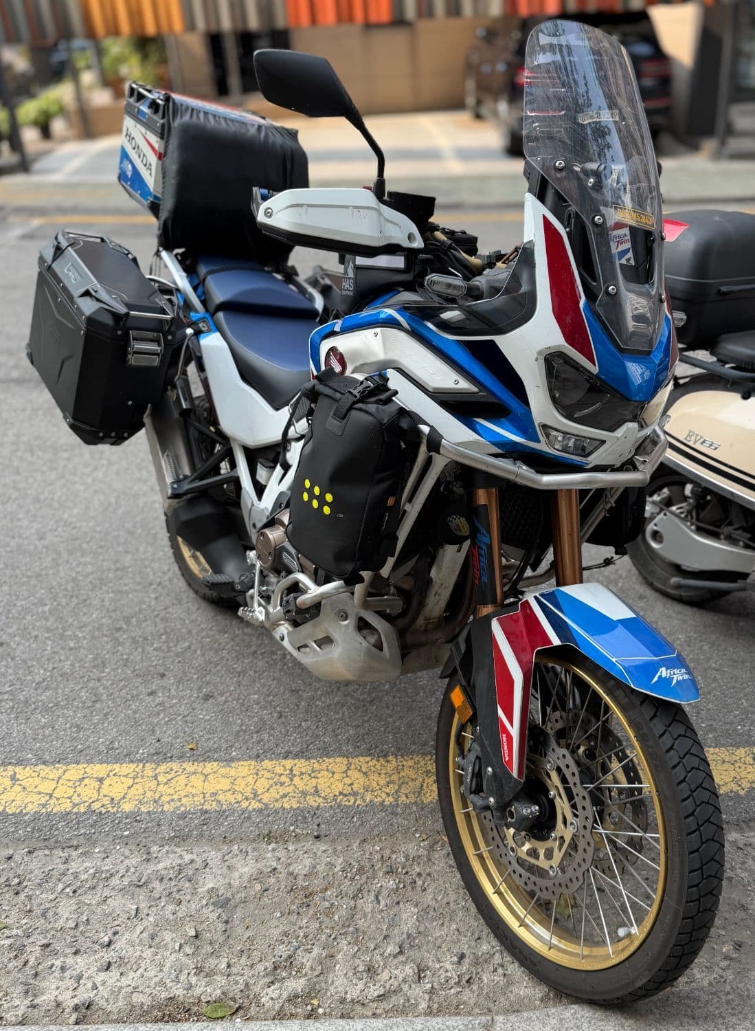 혼다 아프리카 트윈 CRF 1100 L 어드벤처 스포츠 ES DCT 1