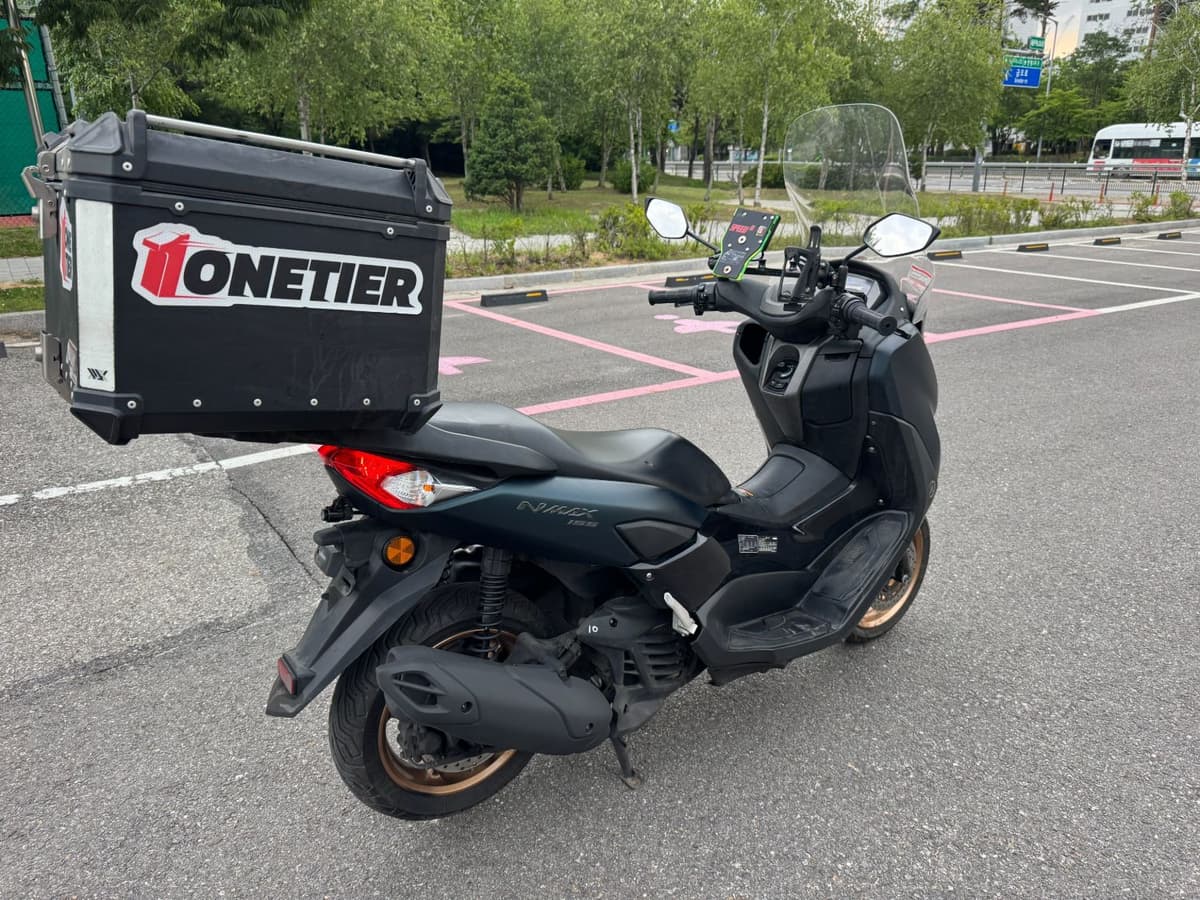 야마하 NMAX 155 6