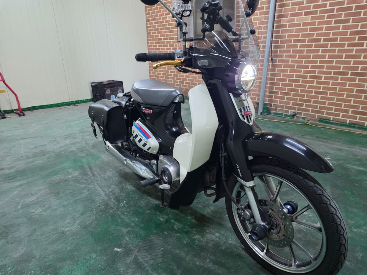 혼다 C 125 1