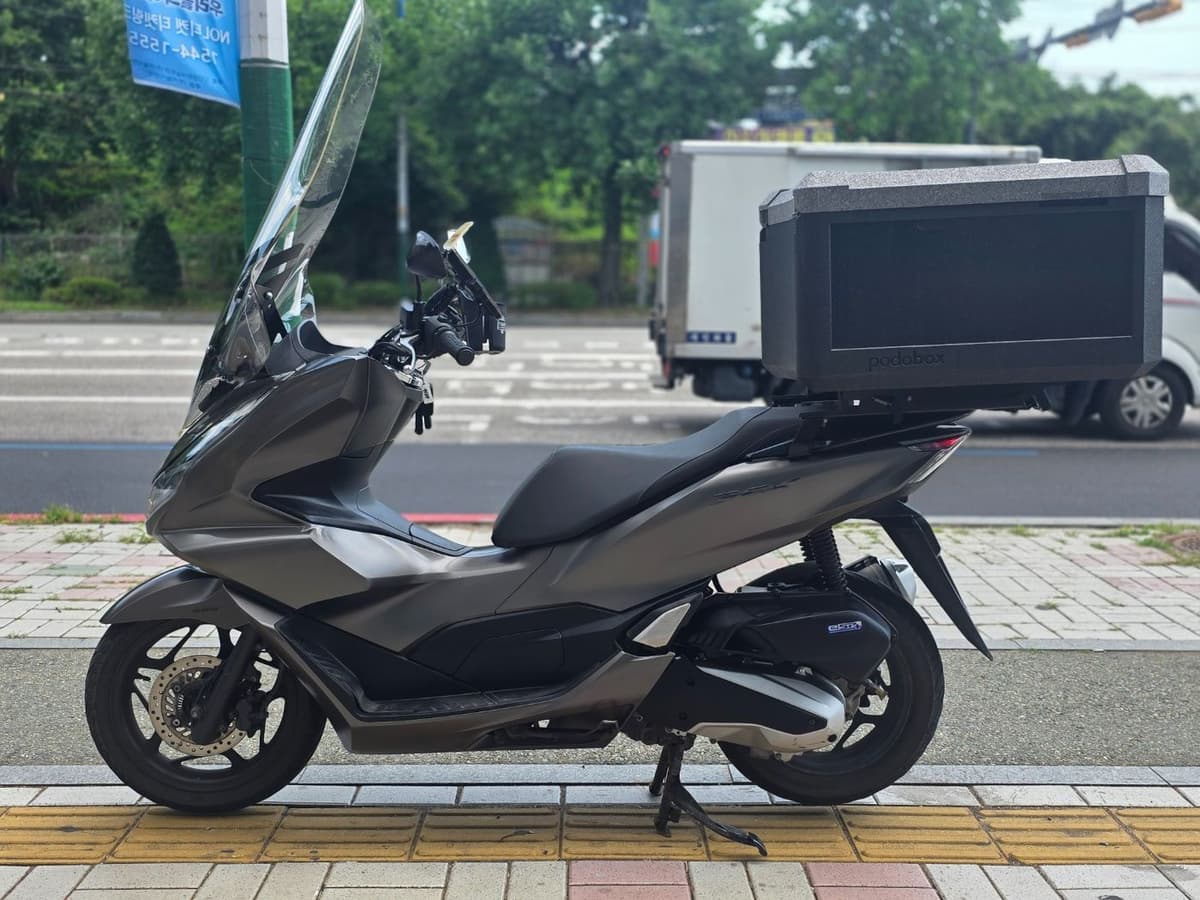 혼다 PCX 125 6