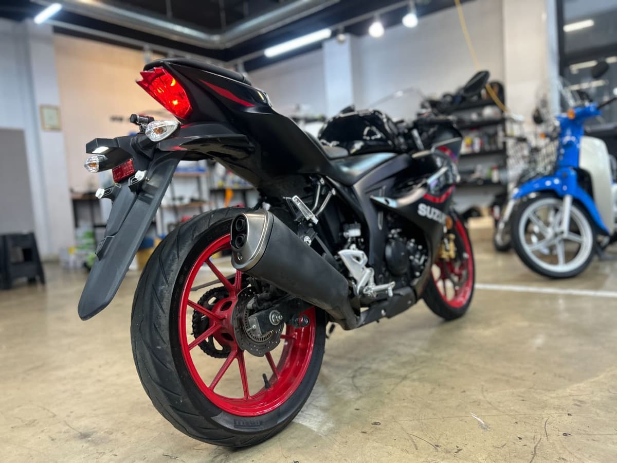 스즈키 GSX R 125 ABS 5