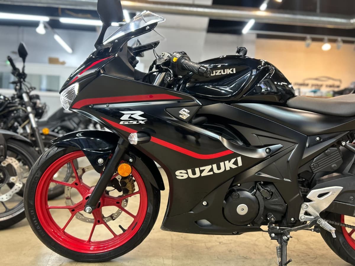 스즈키 GSX R 125 ABS 7