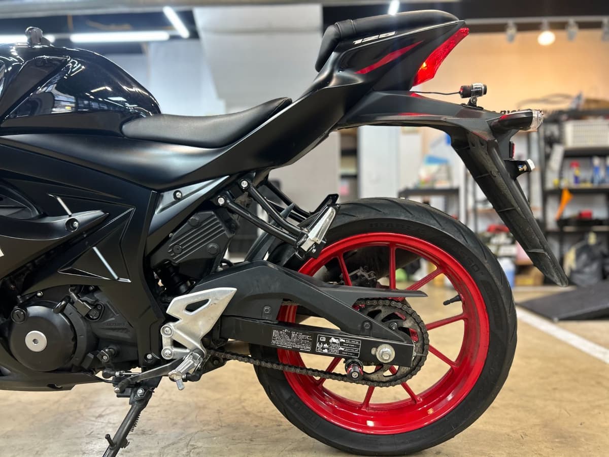 스즈키 GSX R 125 ABS 8
