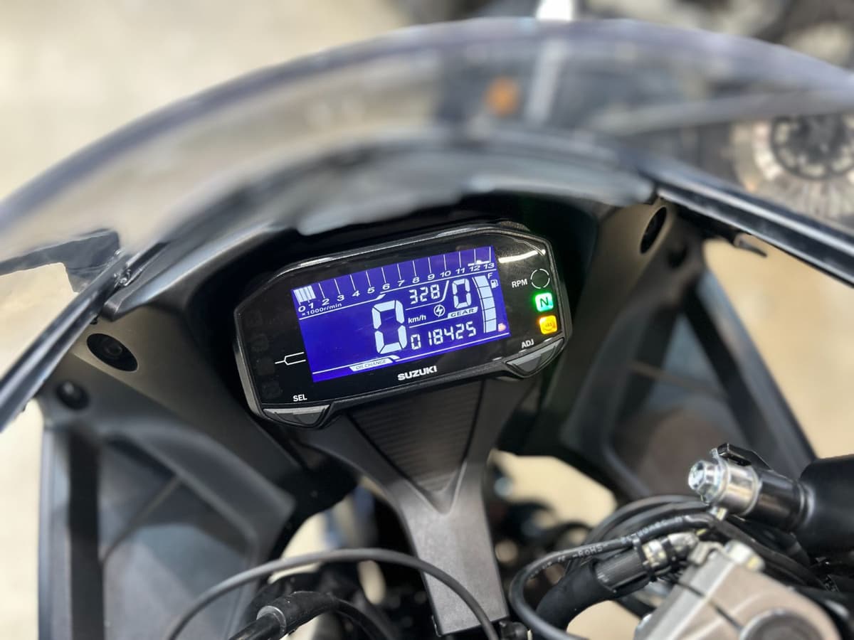 스즈키 GSX R 125 ABS 13