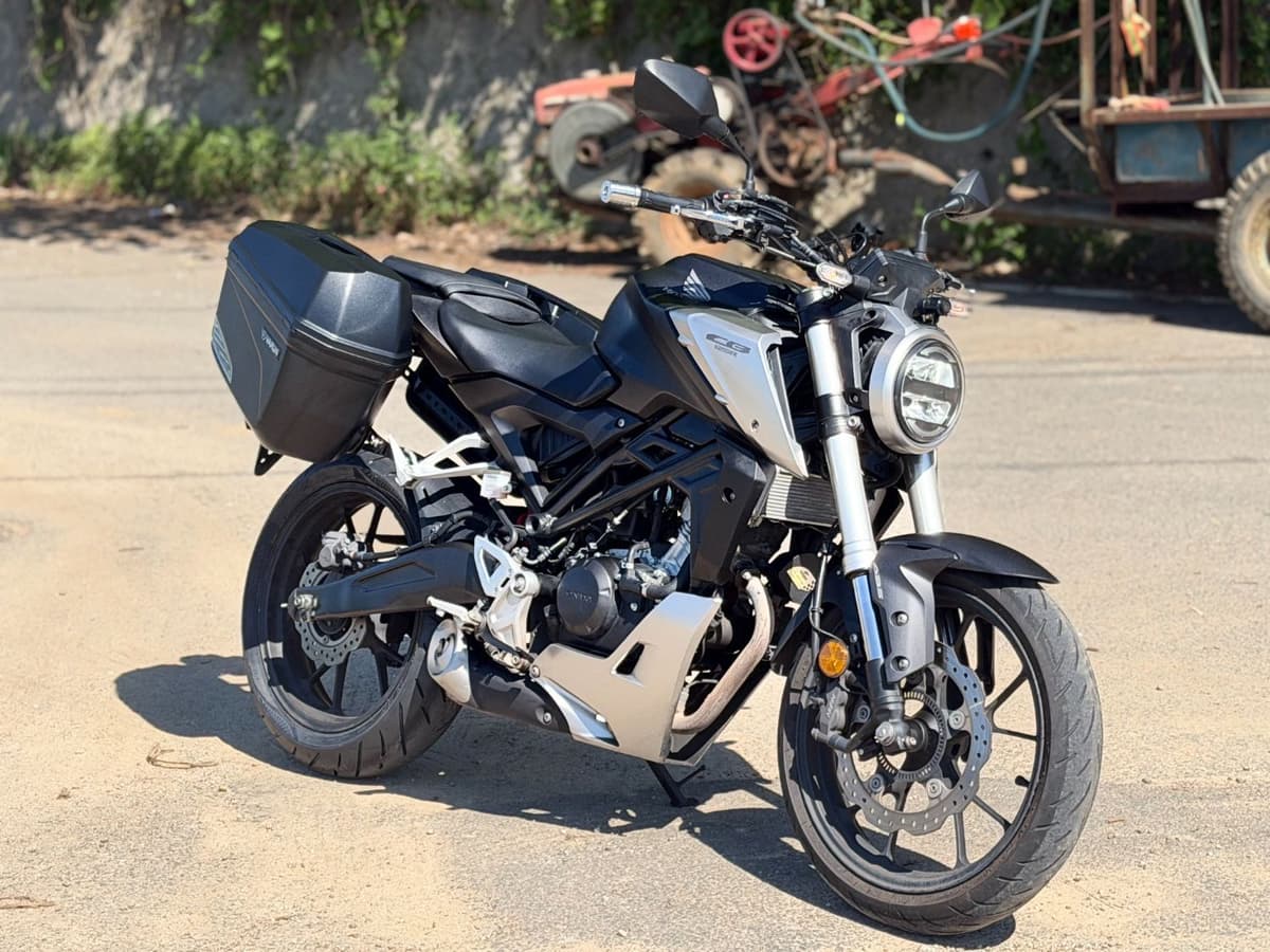 혼다 CB 125 R 9