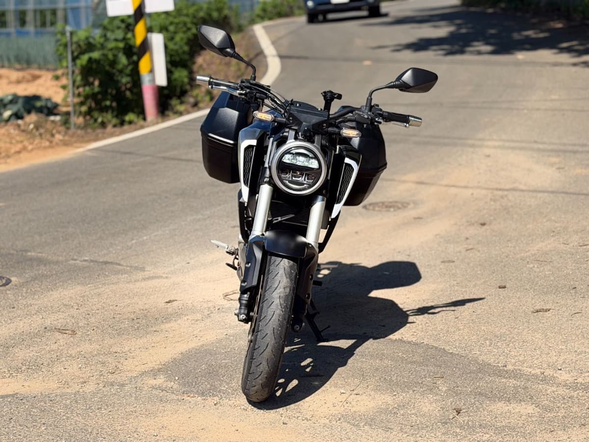 혼다 CB 125 R 10