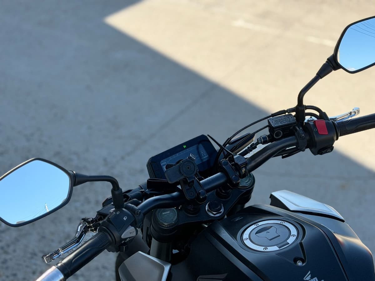혼다 CB 125 R 11