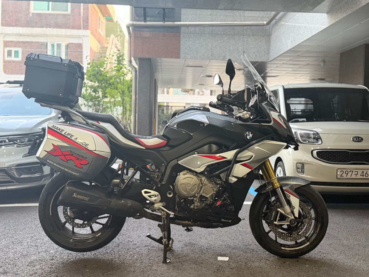 BMW S 1000 XR 3