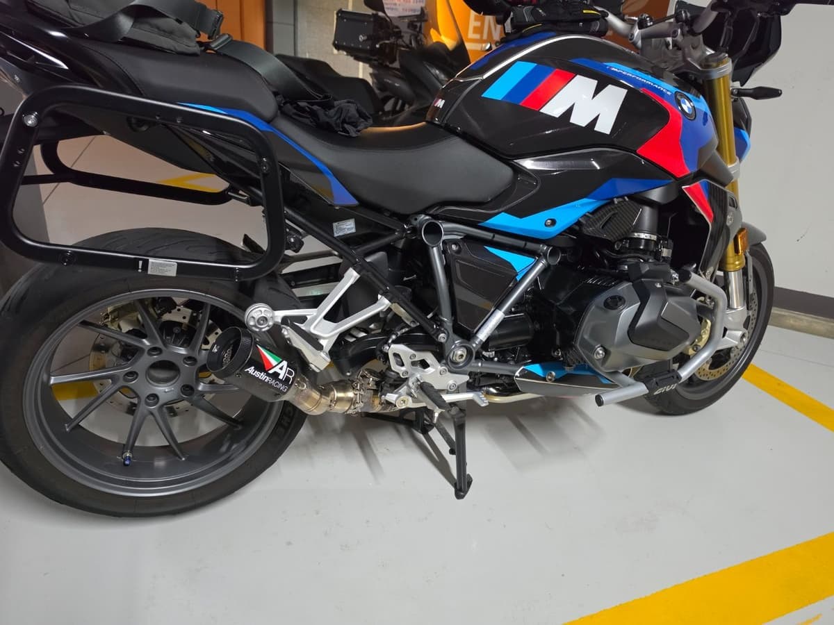BMW R 1250 R 12