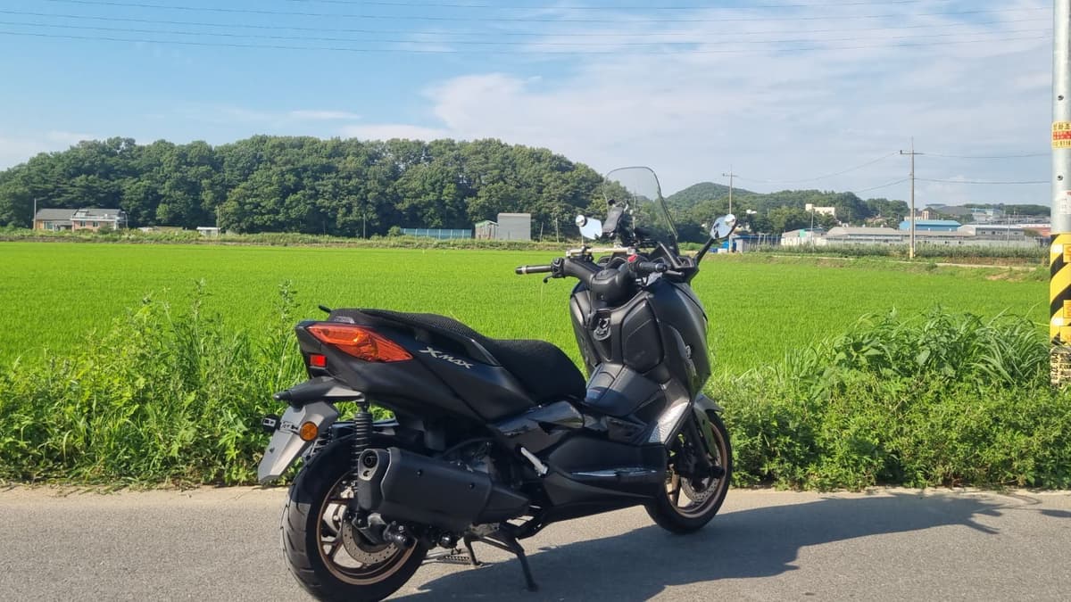 야마하 XMAX 300 ABS 3