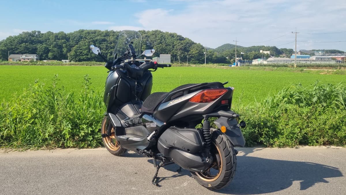 야마하 XMAX 300 ABS 5